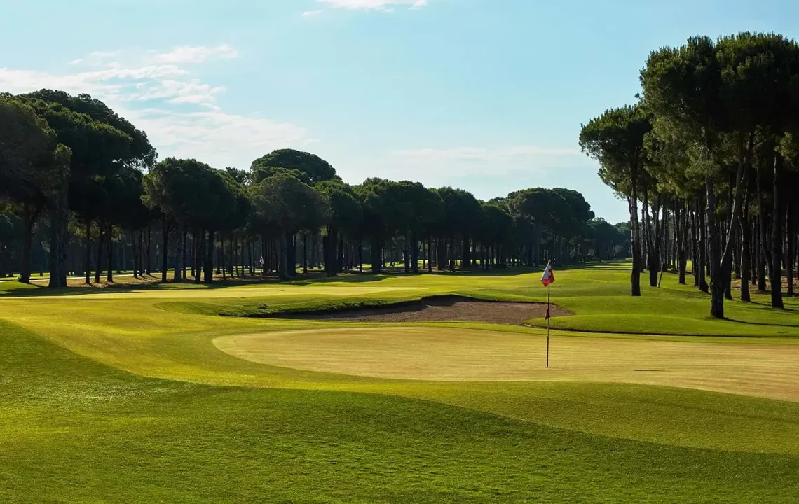 Gloriaoldcourse32 golfclub h