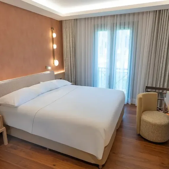 Executive Villa image 2 of 5