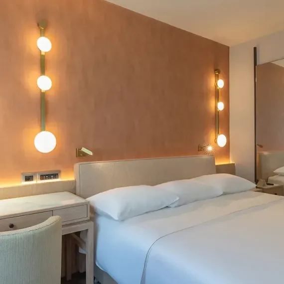 Gloria Villa image 2 of 5