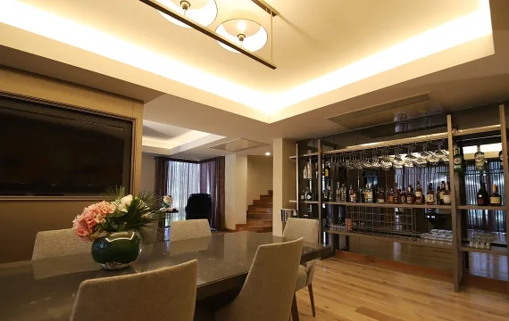 Bar dining room 2 mtime20220601121335