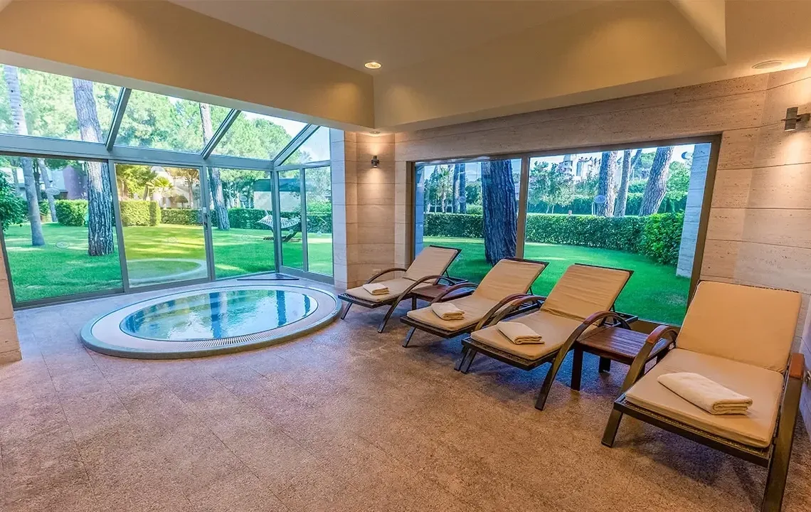 Gloria verde resort presidential villa 6