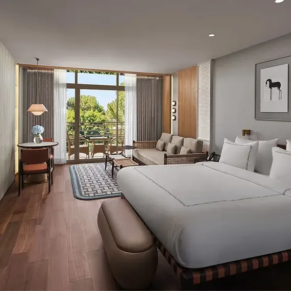 Superior Sea View Room image 2 of 4