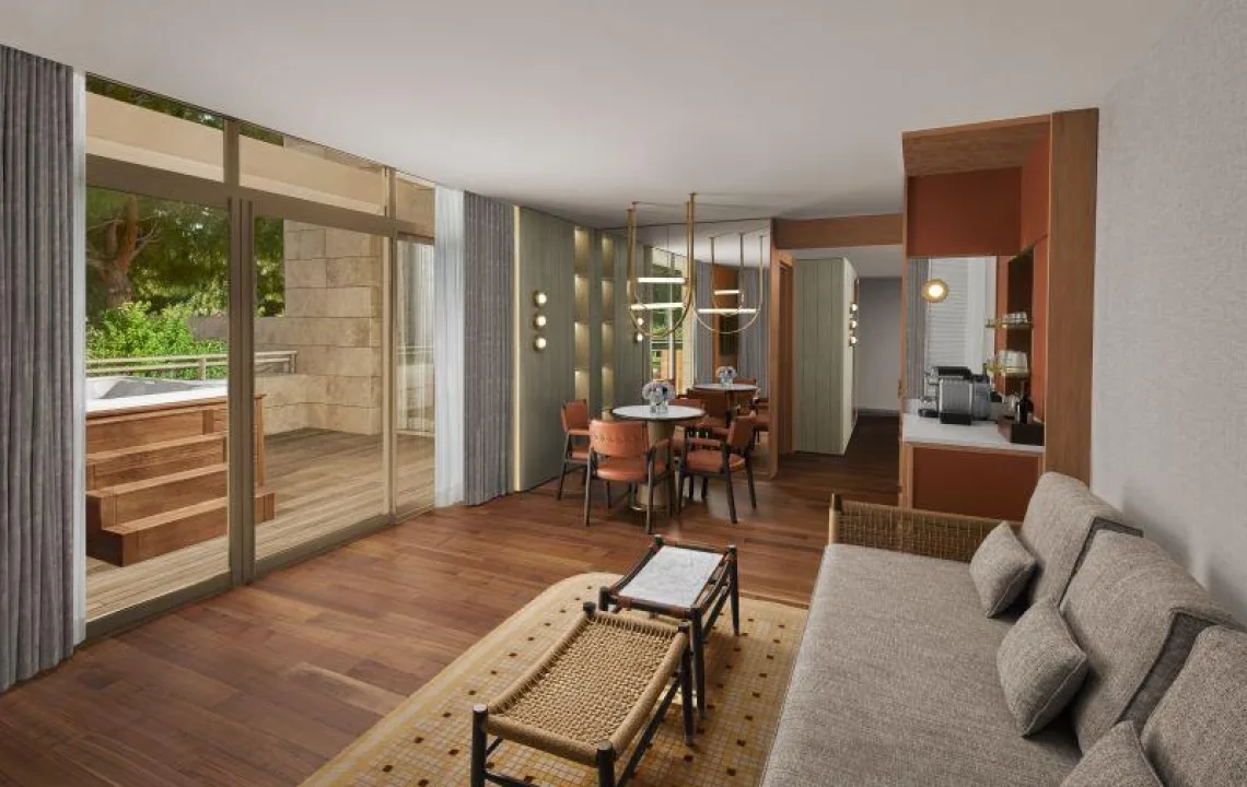 Gloria Serenity Suite 9