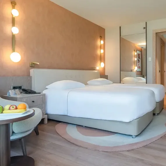 Garden Standard Room image 4 of 5