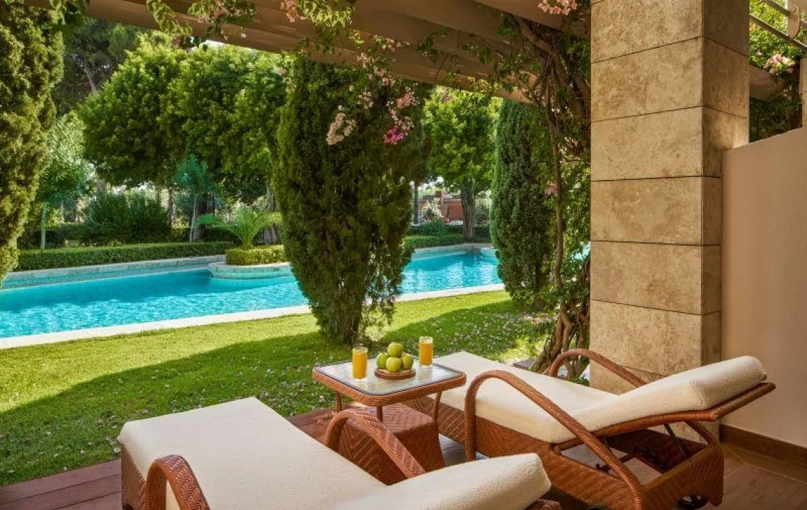 Gloria Serenity Superior Laguna Room new 4